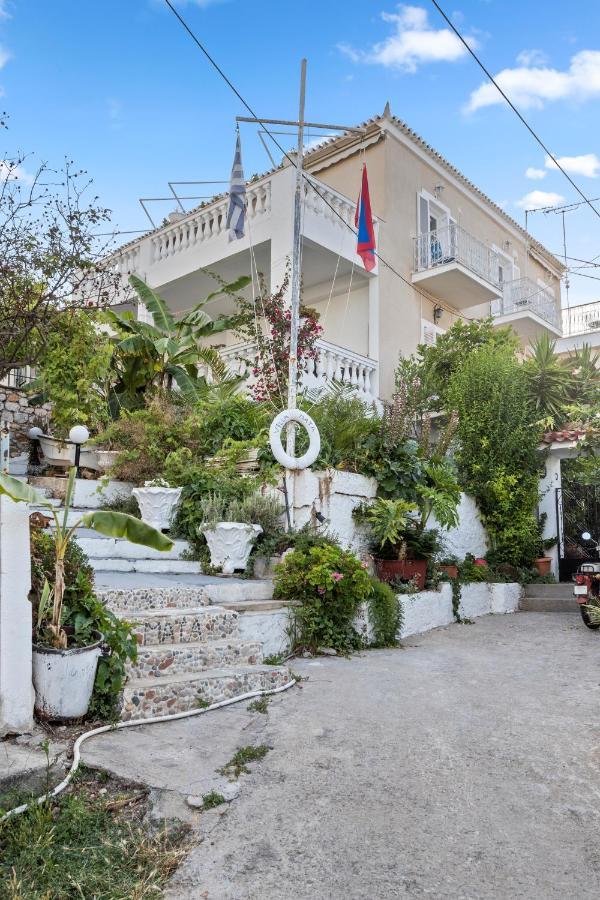 Hotel Unforgettable Return To Timeless Spetses Extérieur photo