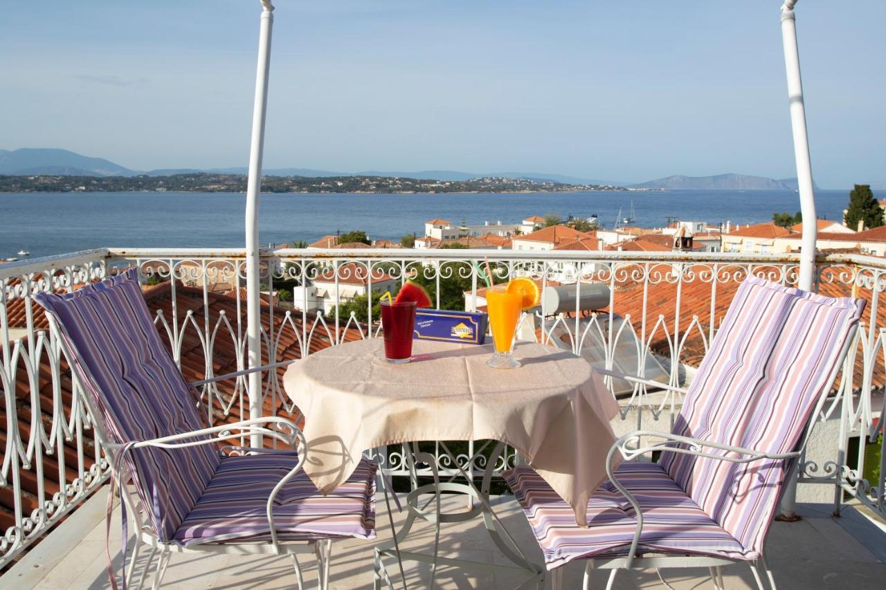 Hotel Unforgettable Return To Timeless Spetses Extérieur photo