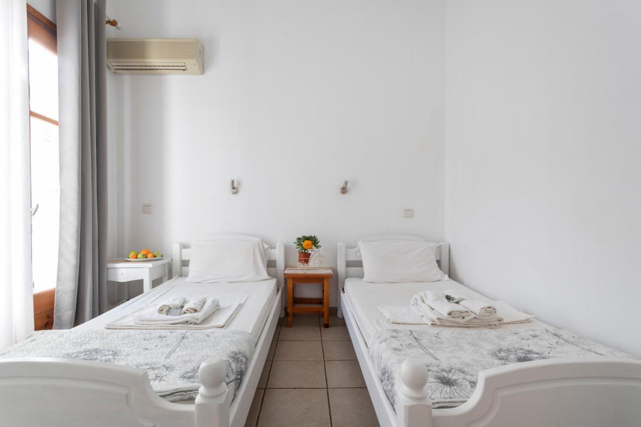 Hotel Unforgettable Return To Timeless Spetses Extérieur photo